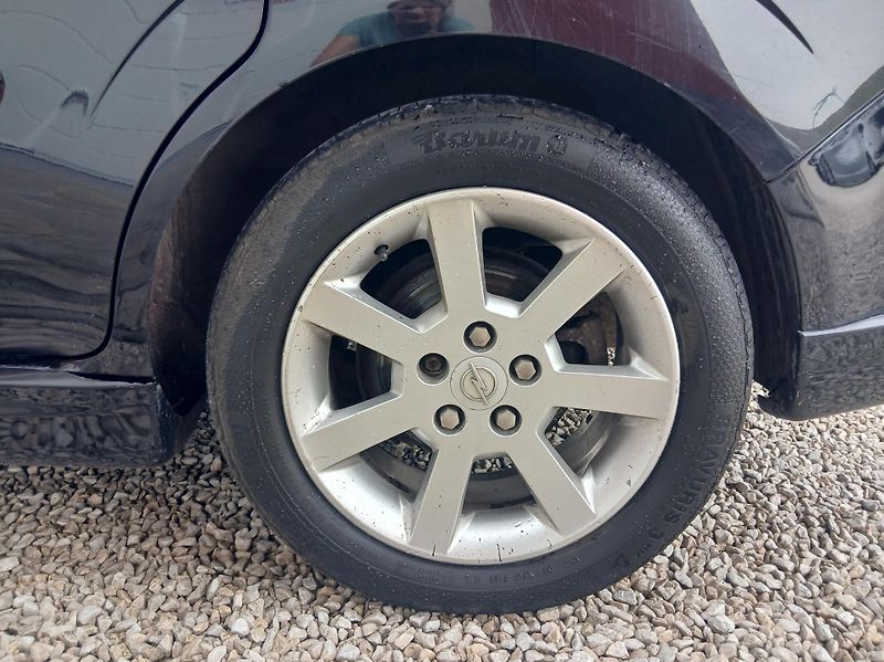 Opel Zafira 1.7 CDTi - fotka 29 z 34