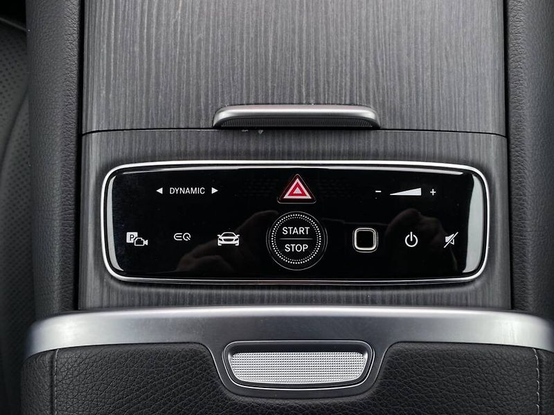 Mercedes-Benz EQE (2024) 500 4MATIC SUV - fotka 15 z 29