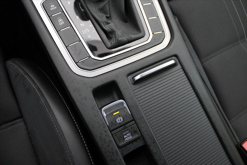 Volkswagen Passat 2.0 TDI 176kW ALLTRACK 4x4 ČR - fotka 24 z 30