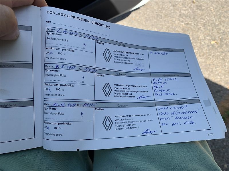 Renault Mégane 1,5 DCi ČR,SERVISKA - fotka 17 z 18