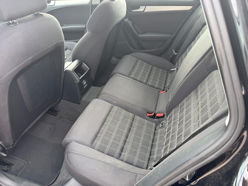 Audi A4 - fotka 7 z 9
