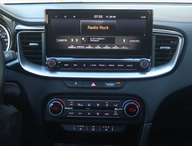 Kia Ceed (2024) Gold 1.5 T-GDI, Tempomat - fotka 12 z 19