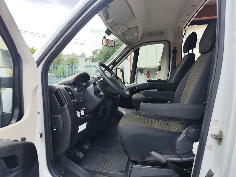 Ostatní 2.2 HDI/96kW D-Line Roadcamp - fotka 11 z 37
