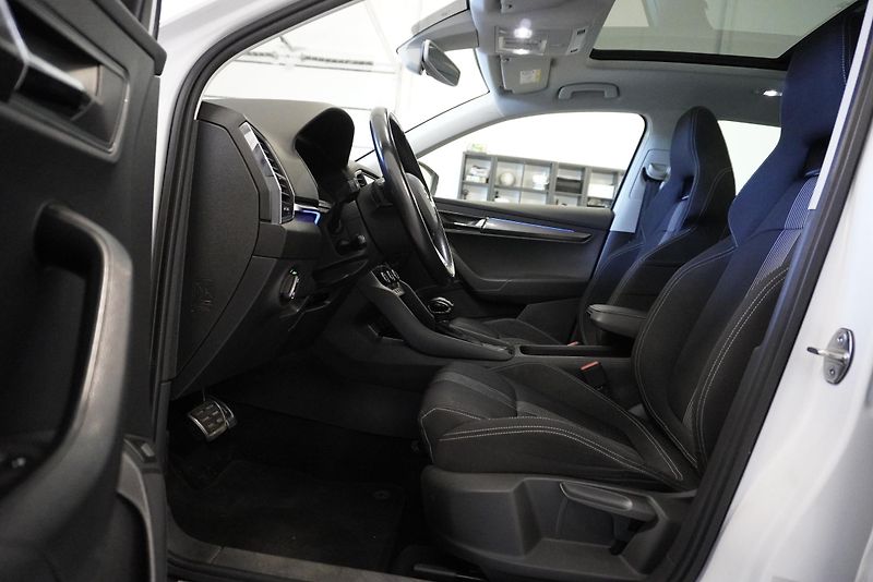 Škoda Karoq (2018) 1.5i 110 kW STYLE AUTOMAT - fotka 12 z 37