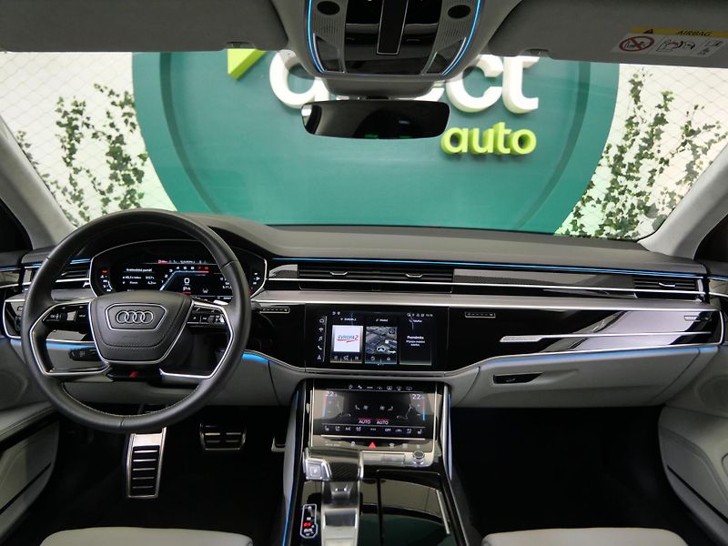 Audi S8 - fotka 5 z 30