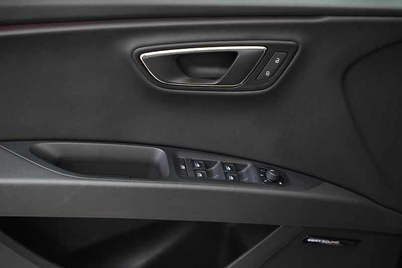 Seat Leon - fotka 12 z 27