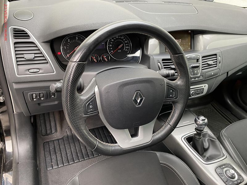 Renault Laguna (2014) 1.5 dCi, AC, navi, tempo - fotka 12 z 16