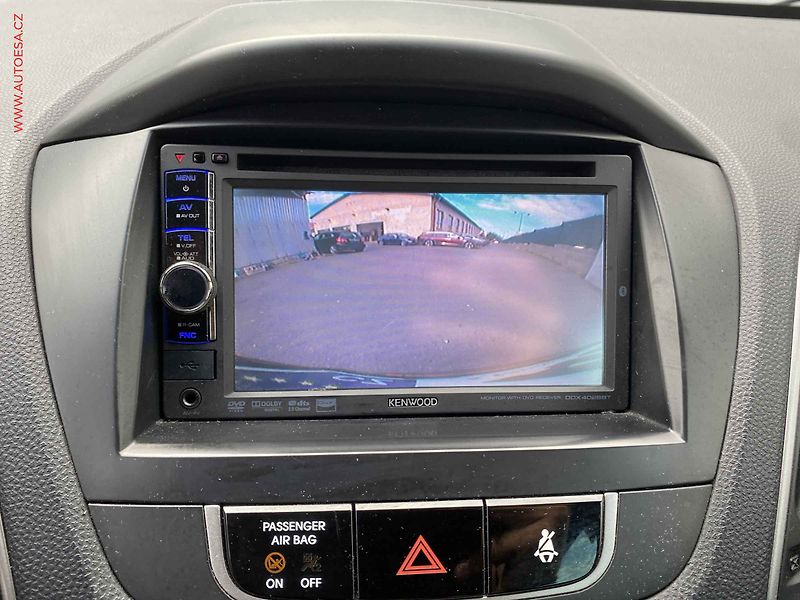 Hyundai ix35 (2011) 2.0i - fotka 16 z 16