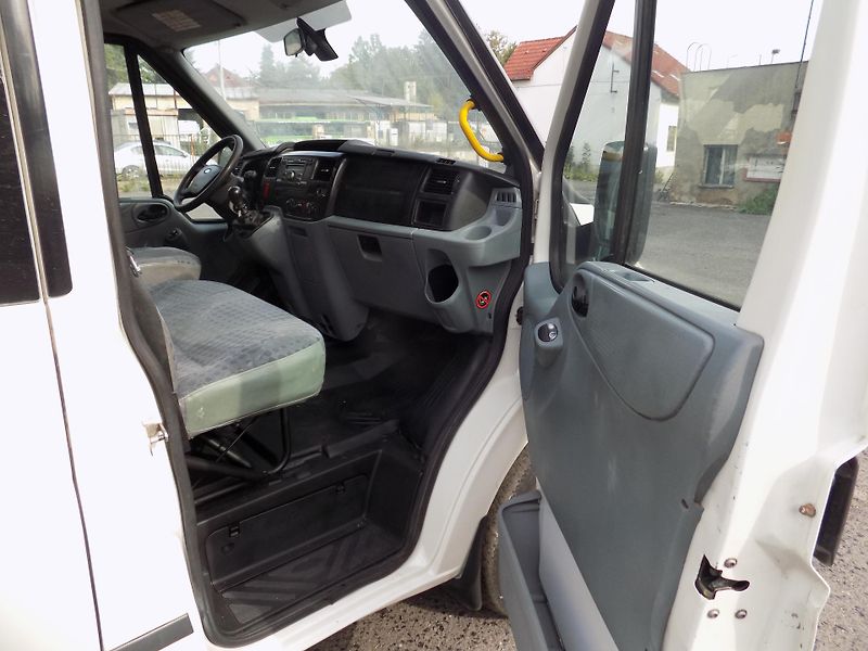 Ford Transit (2011) 2,4 103KW 7 MÍST 3 STR.SKLÁPĚČ - fotka 27 z 50