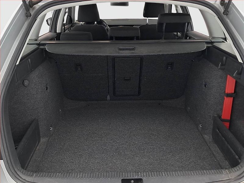 Škoda Octavia (2014) 1.6 TDI, Navi, Tempomat - fotka 13 z 16