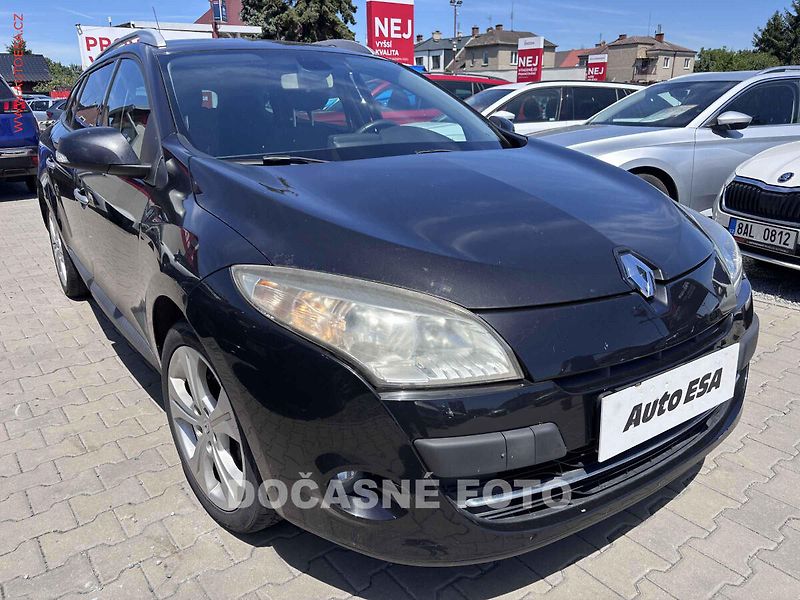 Renault Mégane (2010) 1.6i, navi, AC - fotka 1 z 3