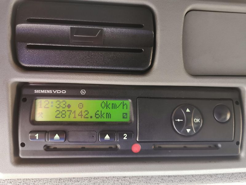 Mercedes-Benz Axor 2533 L 6X2 EURO 4 hydraul.ruka - fotka 22 z 25