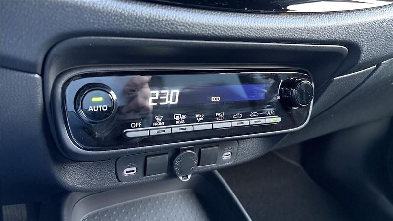 Toyota Aygo 1,5 Active - fotka 15 z 19