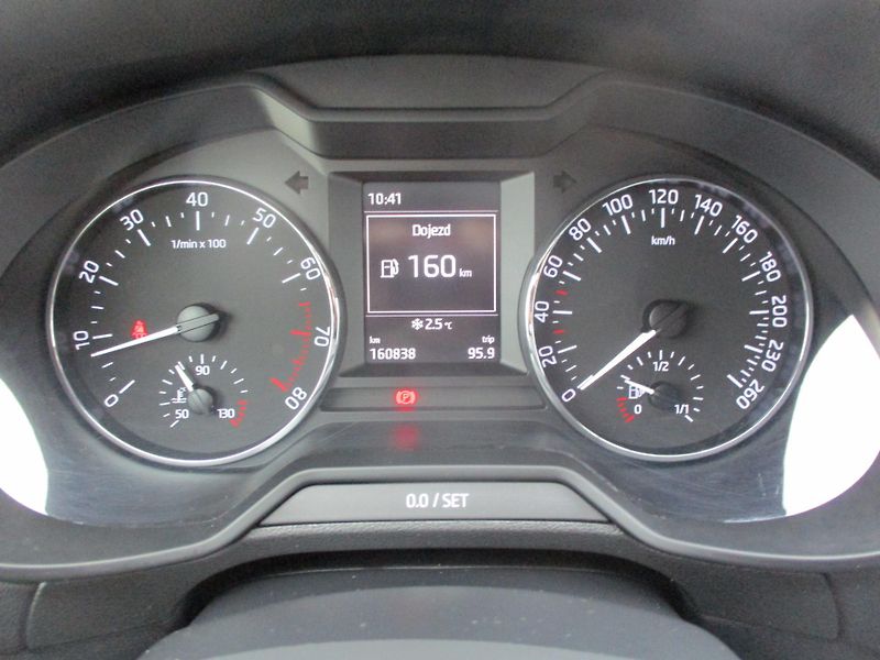 Škoda Octavia 1.2TSi 81kW AMB VÝHŘEV 2x PNEU - fotka 18 z 48