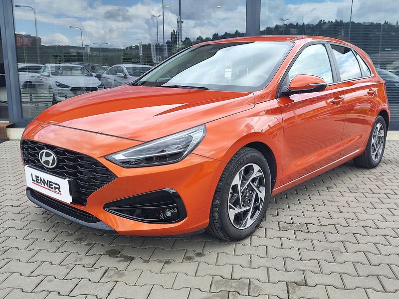 Hyundai i30 1.0 T-GDI/74kW Smart DCT - fotka 1 z 31