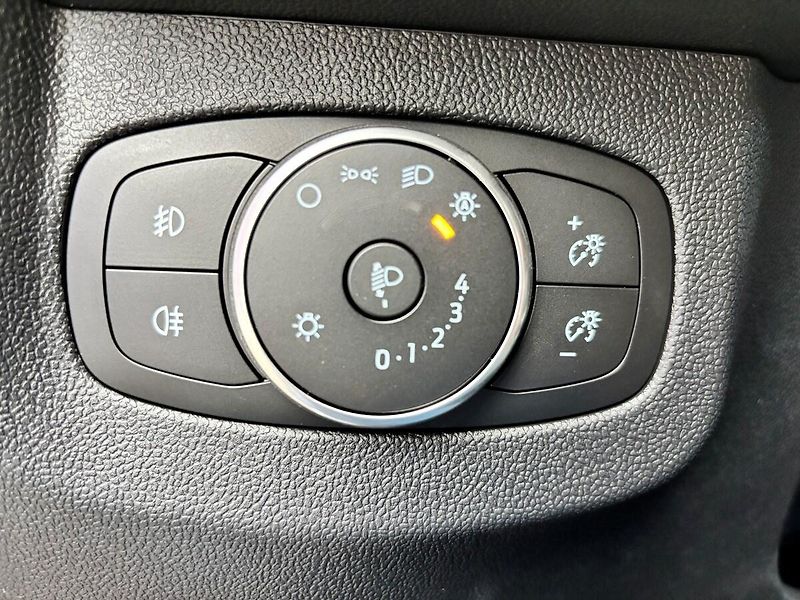 Ford Tourneo Courier (2026) Active, Tourneo, 1.0 EcoBoost - fotka 11 z 33