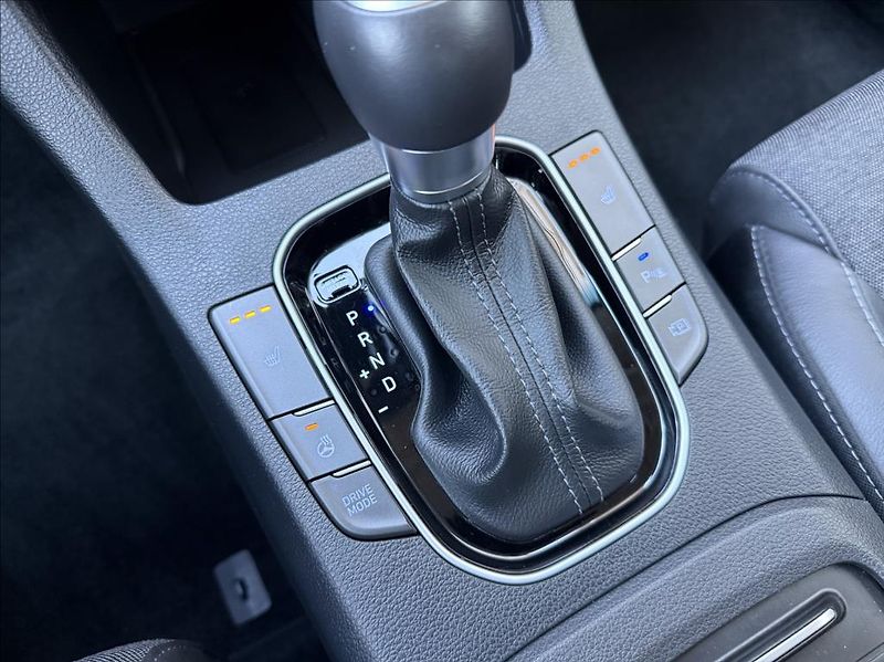 Hyundai i30 1,5 T-GDI DCT  FB Style Safety - fotka 17 z 19