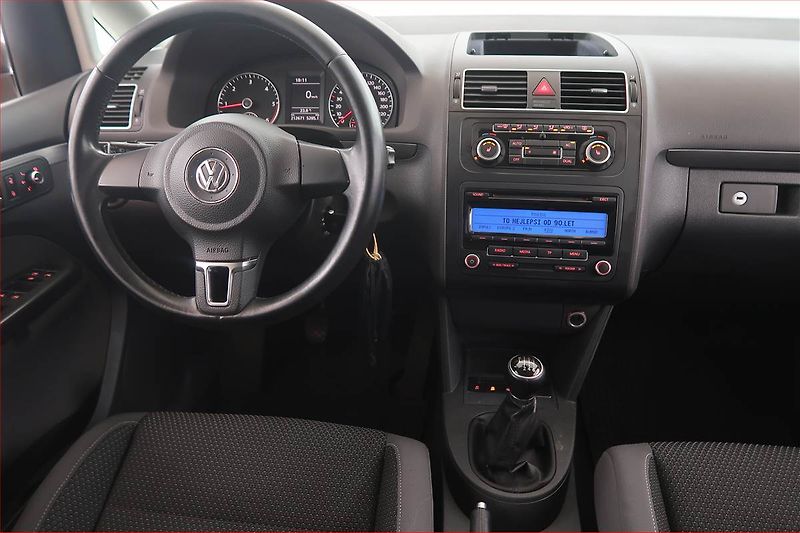 Volkswagen Touran (2011) 1.6 TDI, Tempomat - fotka 7 z 15