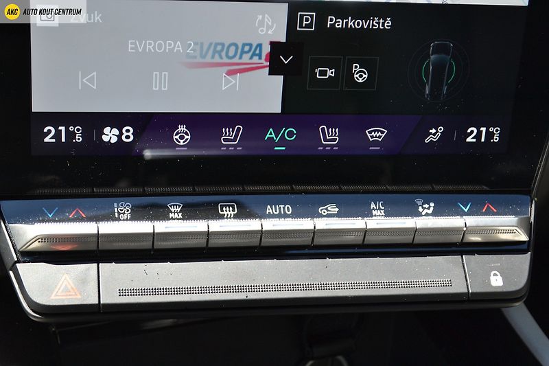 Renault Espace ICONIC E-TECH FULL HYBRID 200k - fotka 36 z 73