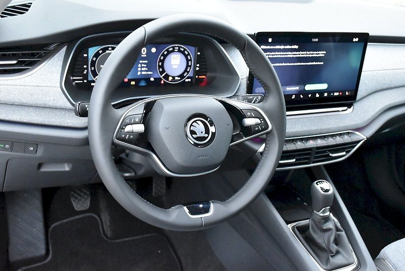 Škoda Octavia (2025) Combi Top Selection 1,5 TSI 11 - fotka 11 z 28