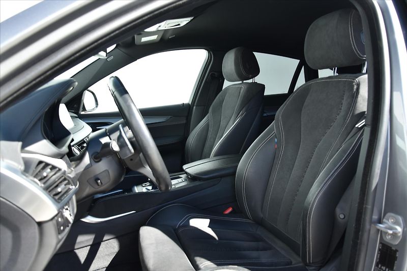 BMW X6 xDrive 30d 190kW M-PAKET ČR - fotka 10 z 28