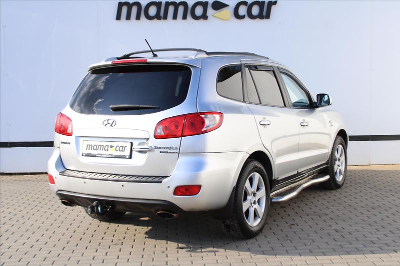 Hyundai Santa Fe 2.2CRDi 114kW AWD A/T TAŽNÉ ČR - fotka 7 z 22