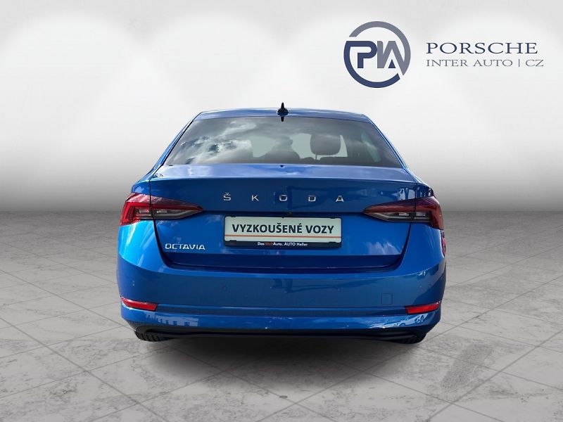 Škoda Octavia 2.0 TDi DSG Ambition 85 kW - fotka 9 z 30