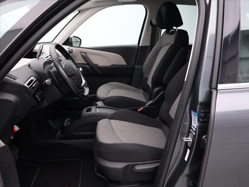 Citroën C4 Picasso 1,6 HDi 88kW Aut. Feel CZ - fotka 11 z 30
