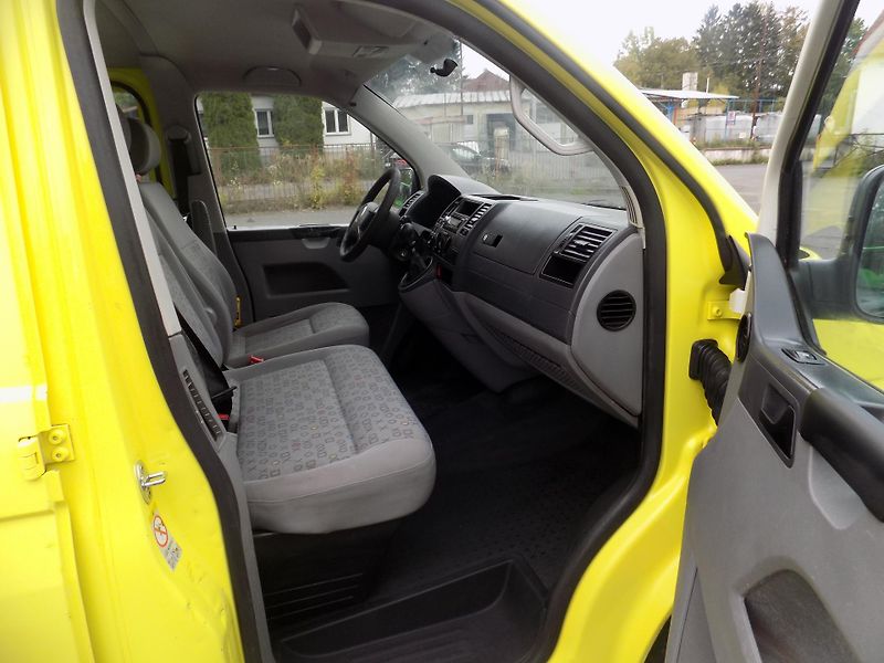 Volkswagen Transporter (2007) 2,5 96KW 7 MÍST SKLÁPĚČ  - fotka 29 z 56