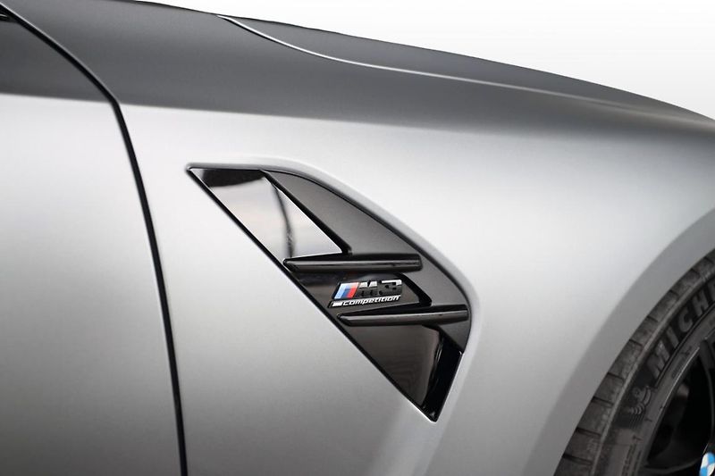 BMW M3 Competition xDrive Sedan - fotka 23 z 31