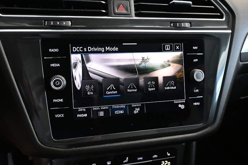 Volkswagen Tiguan Allspace (2023) 2.0 DSG LED 7Míst ACC Virtual - fotka 17 z 32