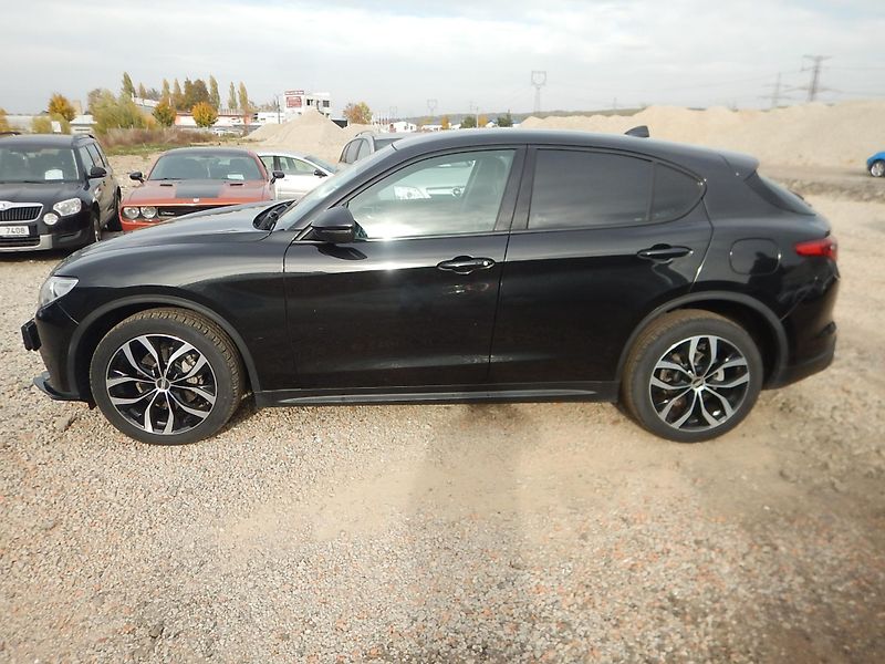 Alfa Romeo Stelvio 2.2 JTD Q4 AUTOMAT - fotografie inzerátu