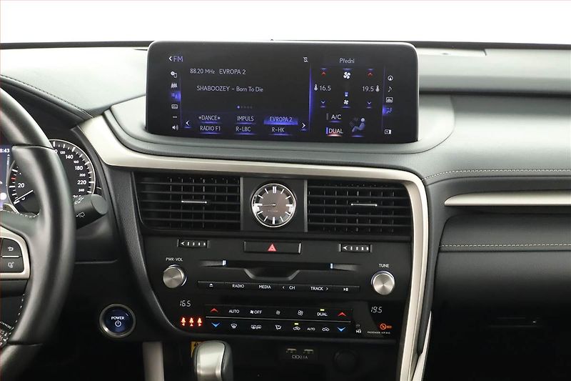 Lexus RX 400h (2023) 450 h - fotka 11 z 20
