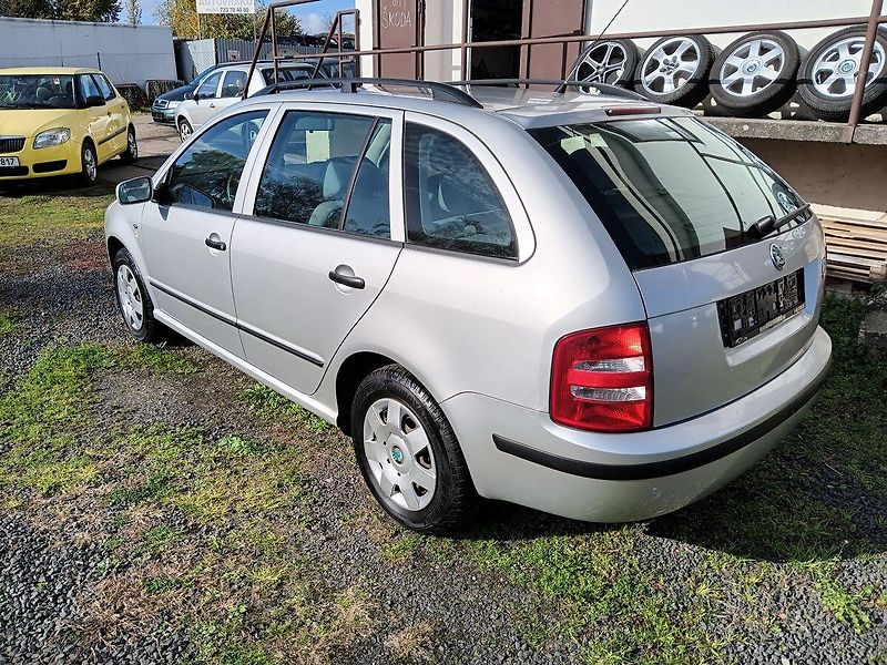 Škoda Fabia (2003) 1.4 16V Comfort Combi - fotka 3 z 20