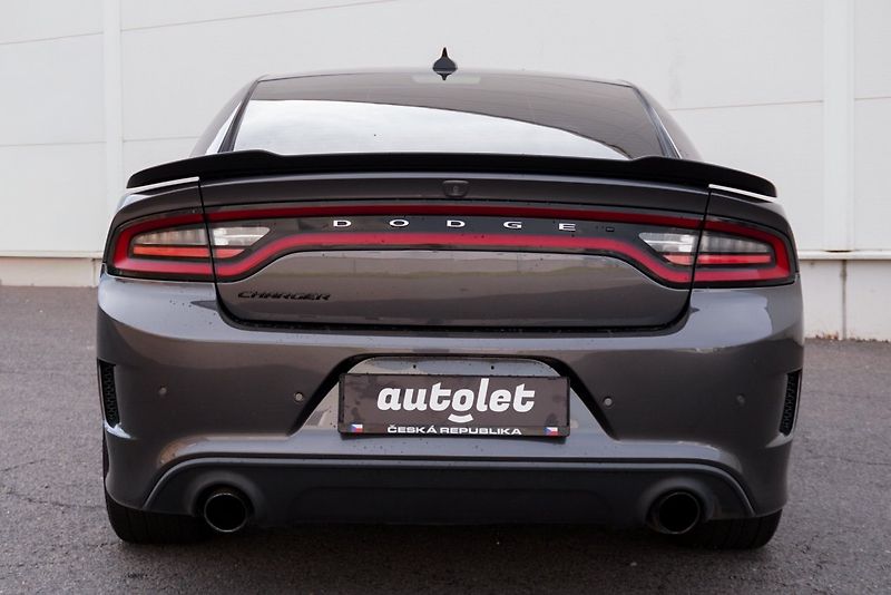 Dodge Charger 6.4 HEMI DAYTONA EDITION - fotka 11 z 34