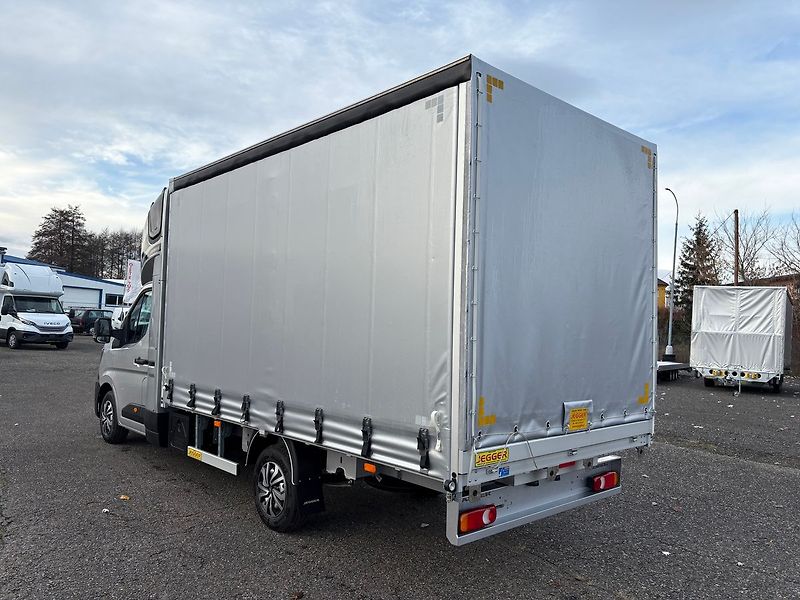 Renault Master (2026) 170k, Automat, 8EP, Tachograf - fotka 2 z 25