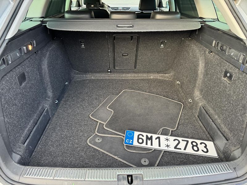 Škoda Superb (2016) 2.0 TDI, 4x4, DSG, TAŽNÉ - fotka 14 z 25