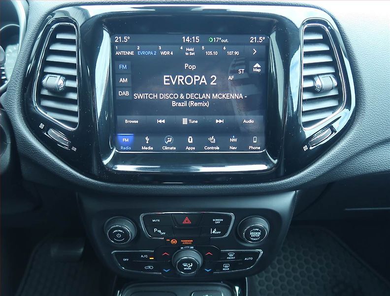 Jeep Compass (2019) 1.4 MultiAir, 4X4, Automat - fotka 12 z 21