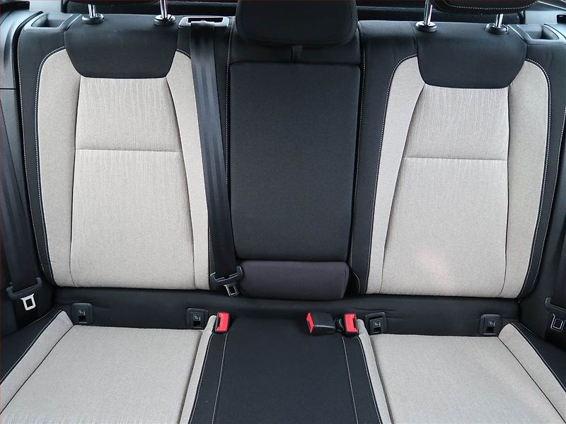 Škoda Karoq (2020) Style 1.5 TSI - fotka 10 z 22