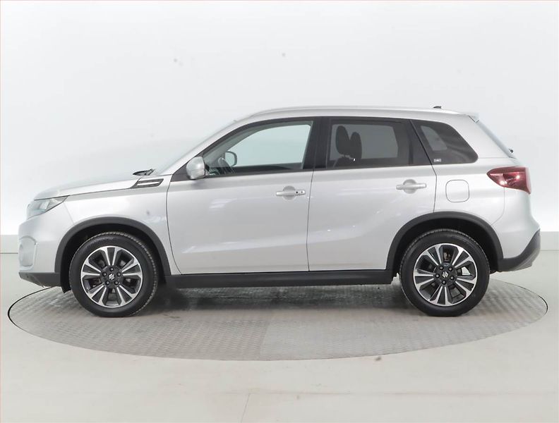 Suzuki Vitara (2022) Elegance 1.4 BoosterJet, 4X4 - fotka 3 z 15