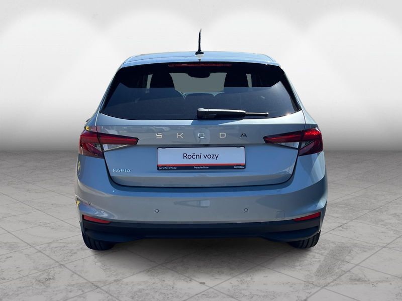 Škoda Fabia 1.0TSI 85kW TOP SELECTION - fotka 7 z 20
