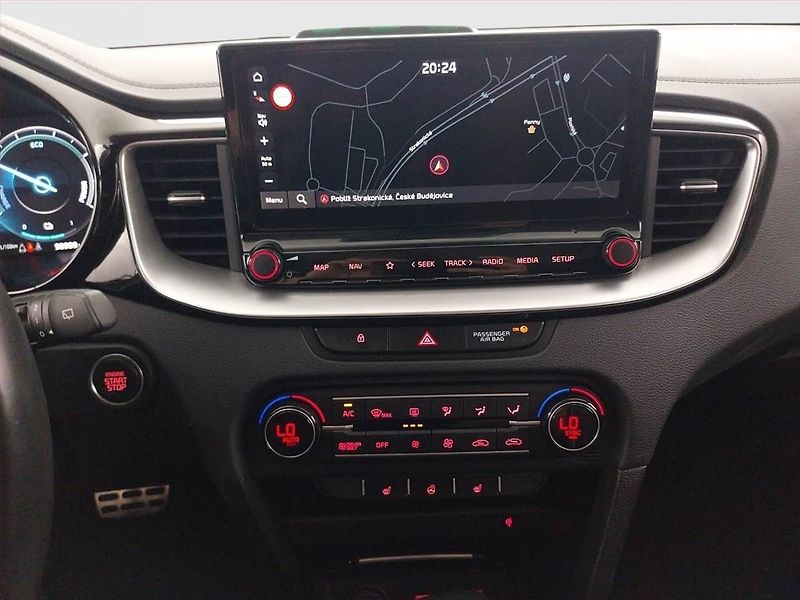 Kia Ceed (2023) Premium 1.6 GDI plug-in - fotka 12 z 17