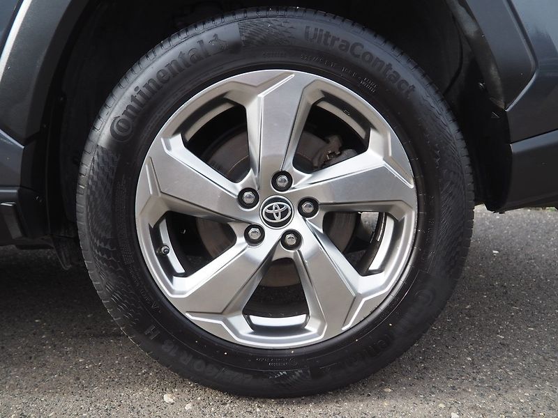 Toyota RAV4 (2019) 2.5 Hybrid, Automat - fotka 8 z 36
