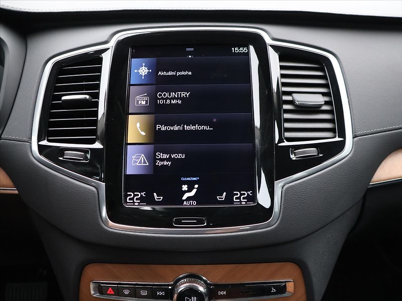 Volvo XC90 2,0 B5 173kW AWD LED CZ Kuže - fotka 17 z 27
