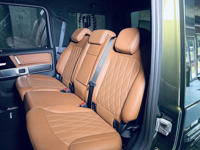 Mercedes-Benz Třídy G (2024) G 450d*AMG*SUPERIOR*NEZ.T*MAX - fotka 35 z 39