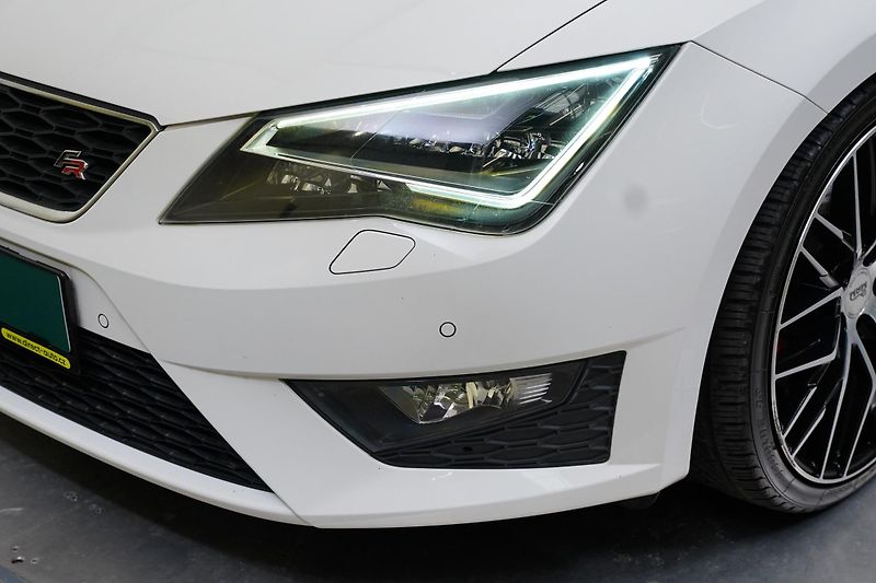 Seat Leon - fotka 9 z 26