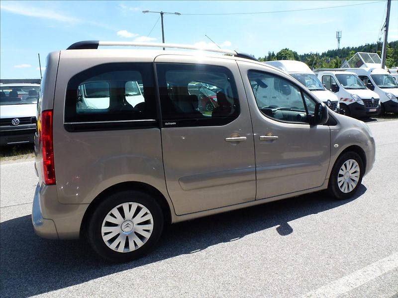 Citroën Berlingo 1,6 HDI  Multispace - fotka 9 z 44