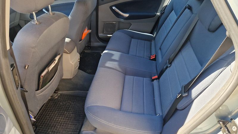 Ford Mondeo (2008) - fotka 15 z 21