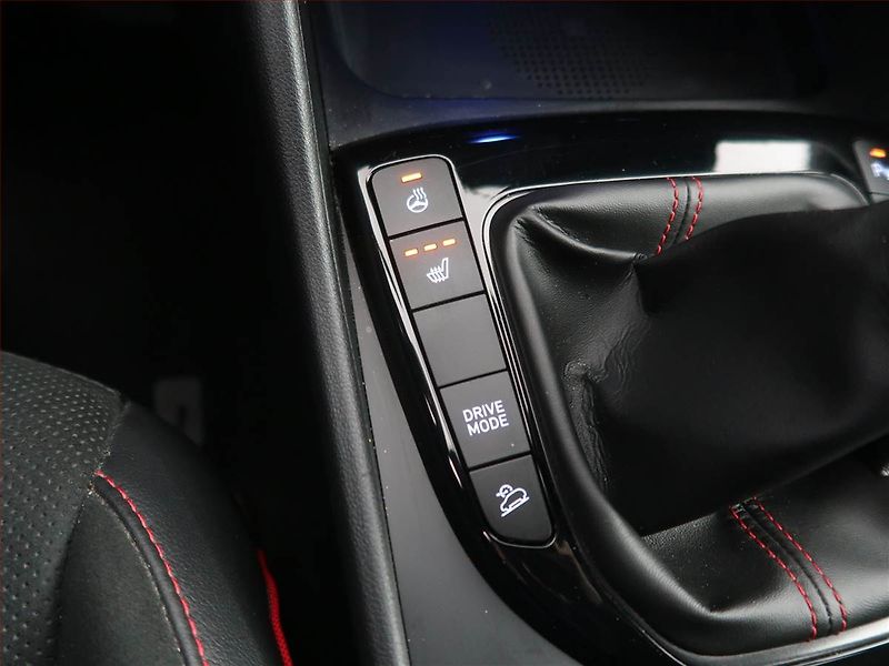 Hyundai Tucson (2022) N-Line 1.6 T-GDI - fotka 16 z 20