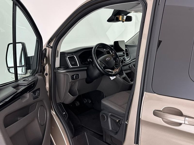 Ford Tourneo Custom TitaniumL2 - fotka 6 z 27